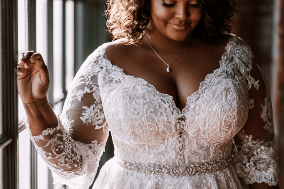 www.ditalia.com.au/wedding-dress-couture/plus-size-wedding-dresses/plus-size-sleeve/